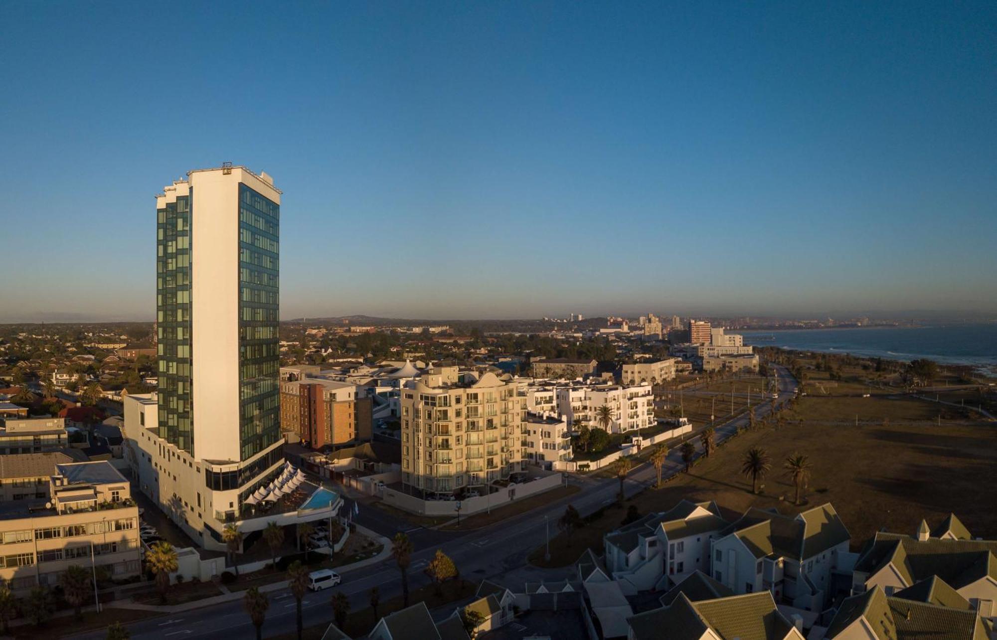 Radisson Blu Hotel, Port Elizabeth Exterior photo