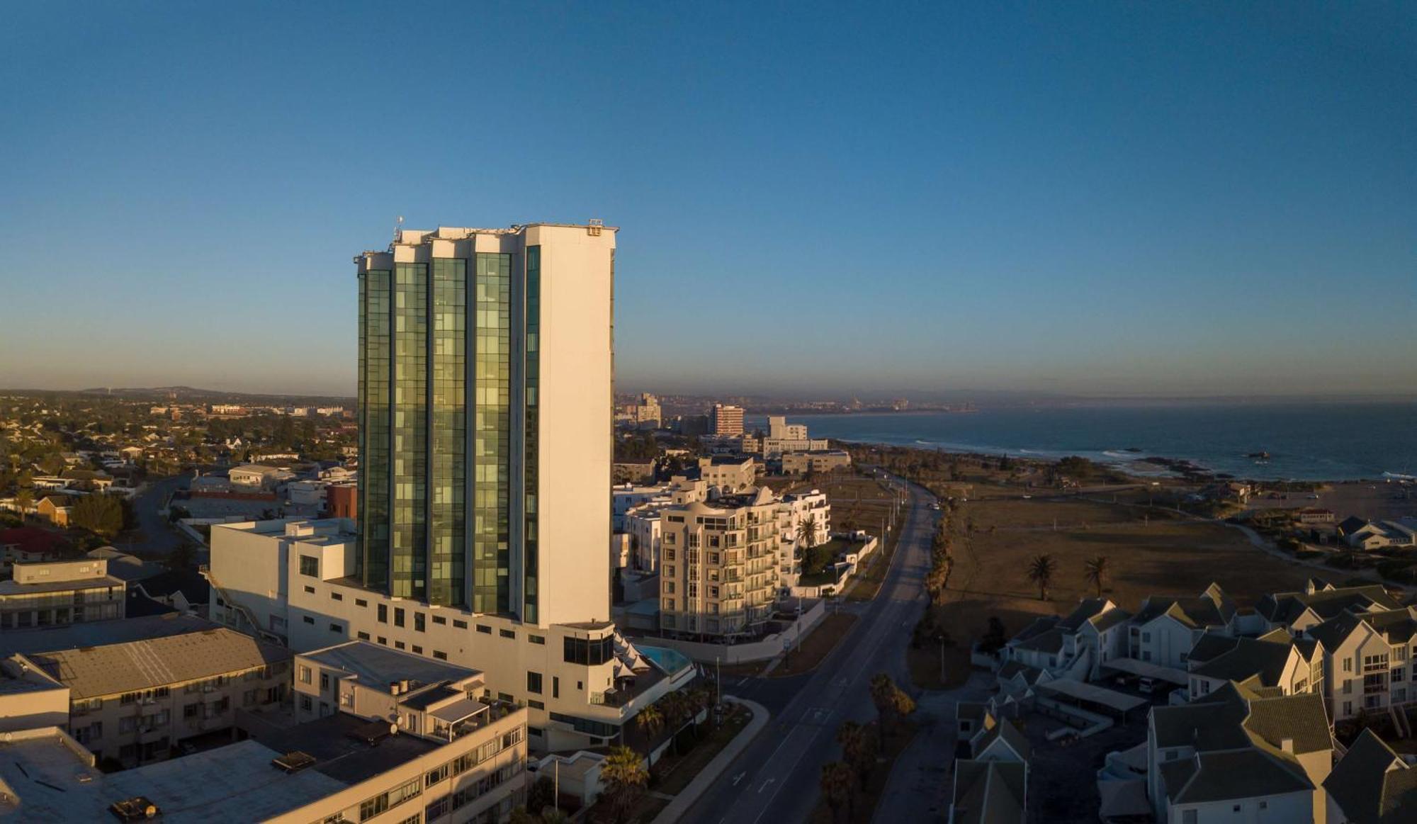 Radisson Blu Hotel, Port Elizabeth Exterior photo